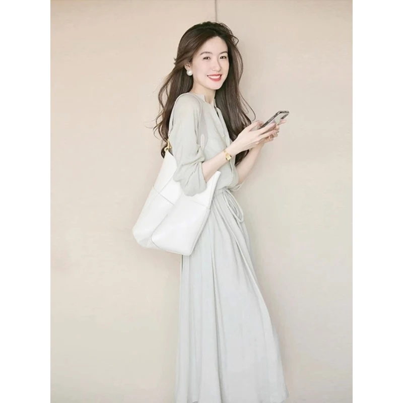 春秋上档次轻奢连衣裙女洋气2025新款高端收腰气质遮肚子a字裙子