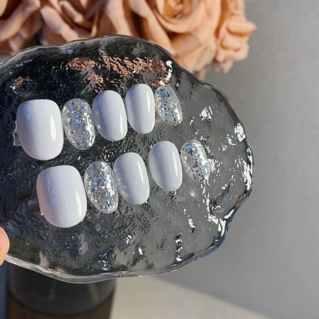 2025纯手工穿戴甲轻奢气质短圆可爱公主夏季热款夏日清新款