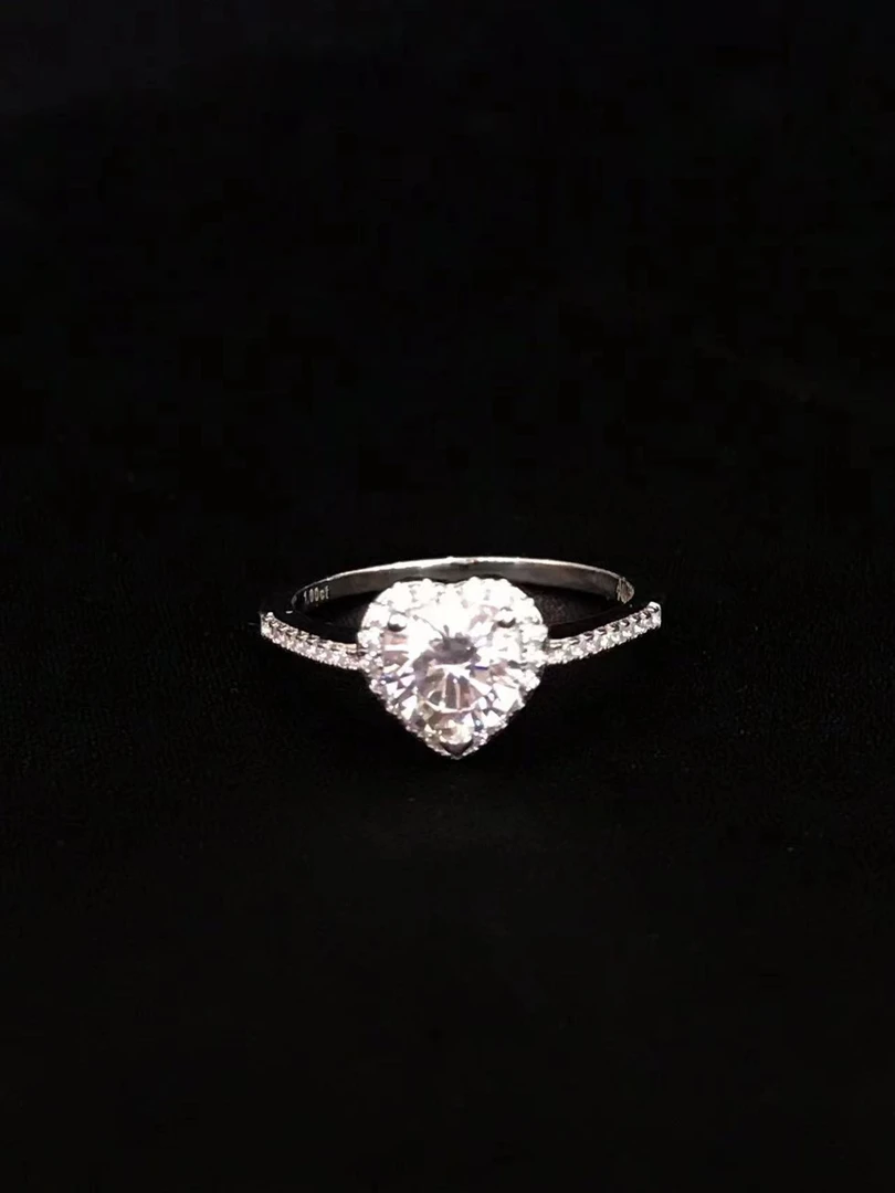925银戒指  【子玉】南非海洋之心白戒指1ct   A38