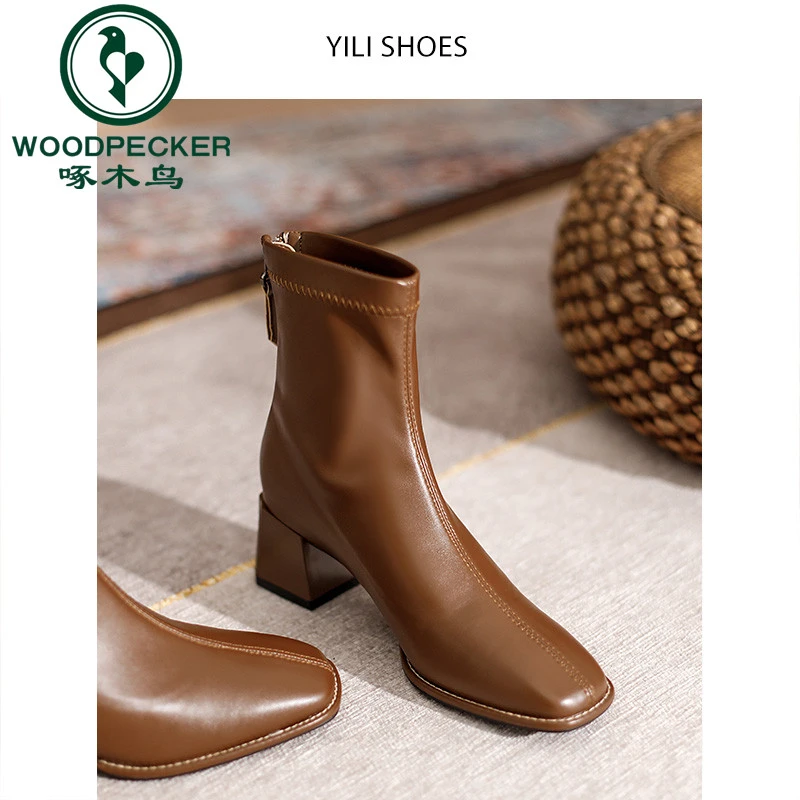 啄木鸟棕色粗跟小香风短靴瘦瘦骑士方头皮靴高跟女士切尔西马丁靴