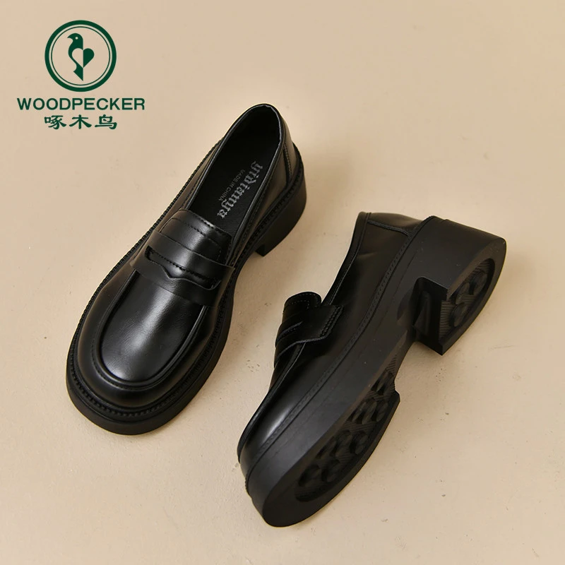 啄木鸟厚底乐福鞋2024春季工作粗跟黑色英伦风小皮鞋平底软皮单鞋