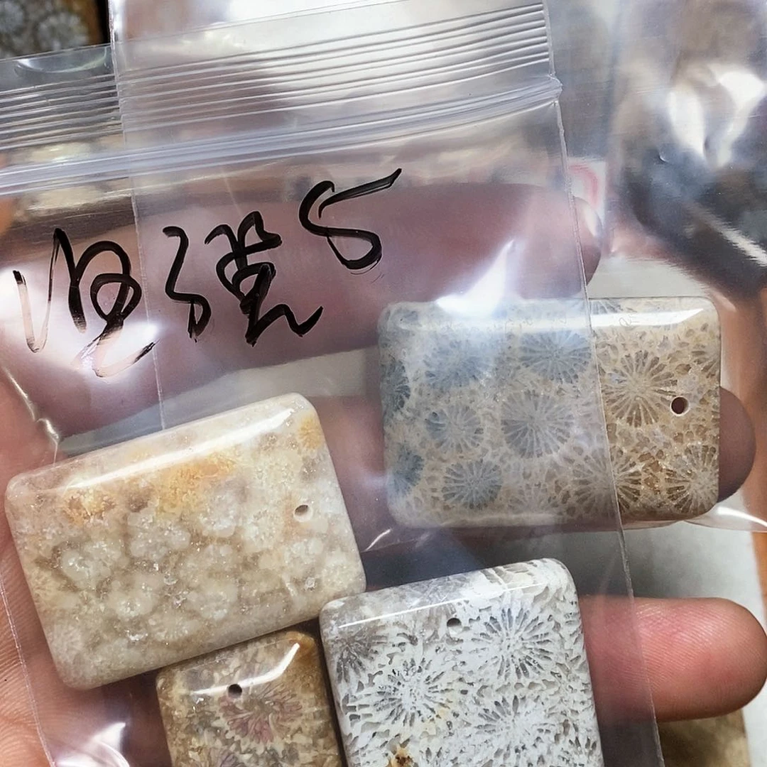 硅化玉珠宝半成品未镶嵌坚****脑