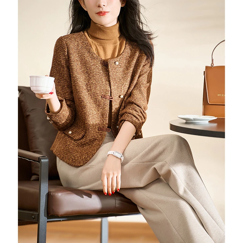 迪欧芙轻奢休闲百搭外搭2024秋冬新款时尚气质短外套女#QWT17372