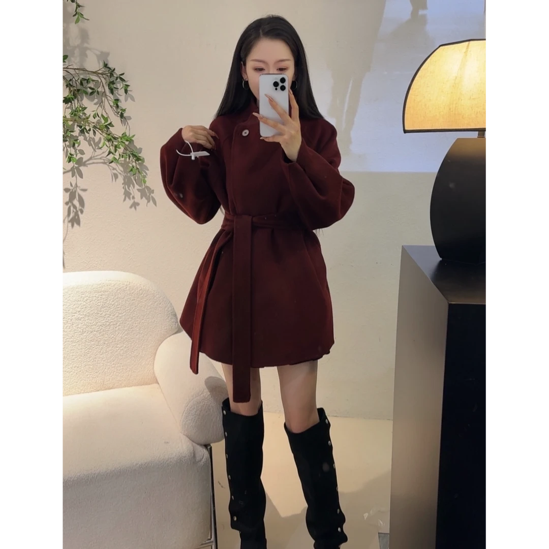 [DARUI]2024新款外套女冬慵懒斗篷收腰绵羊毛双面大衣-9609