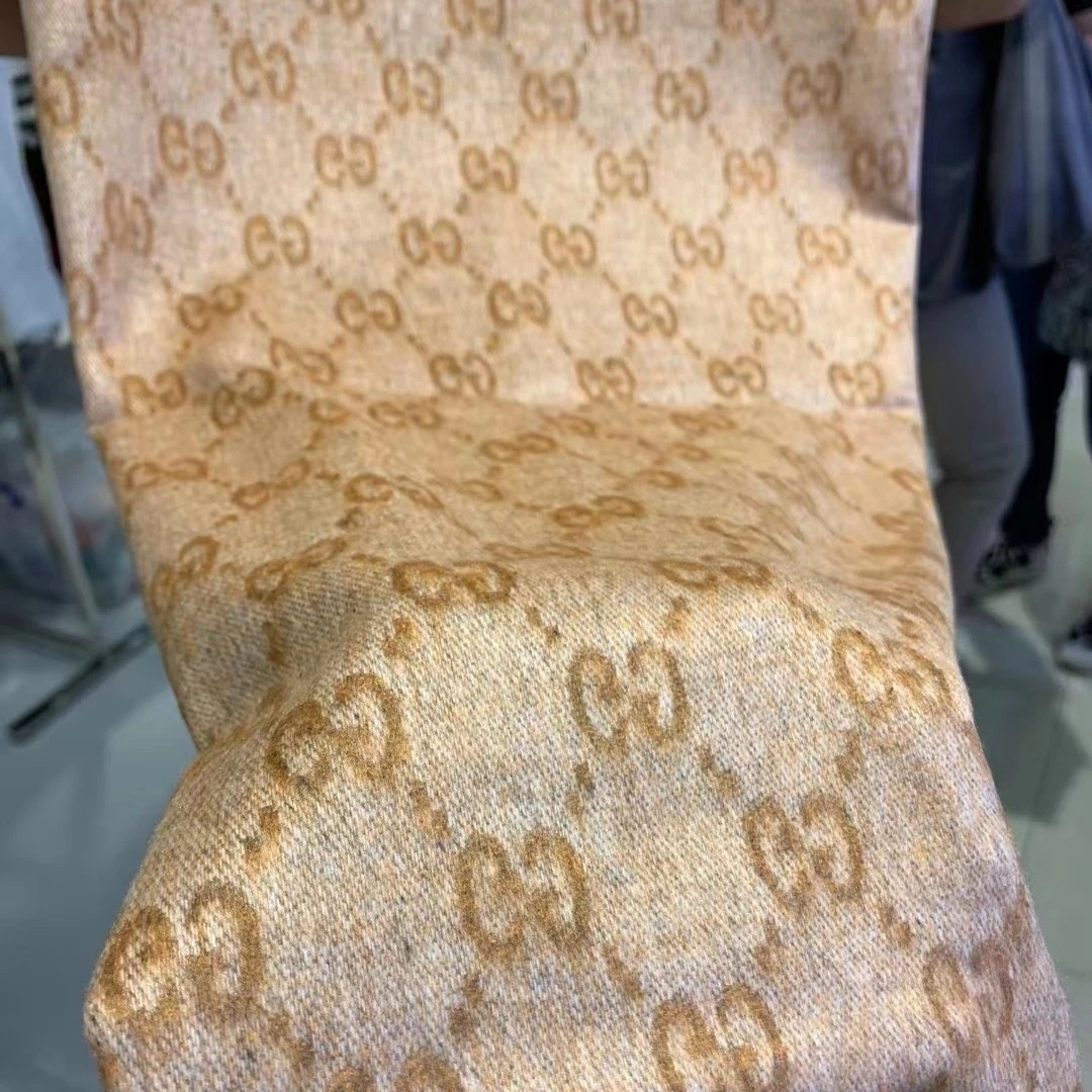 全新未使用 GUCCI/古驰 GUCCI古驰双面羊绒围巾