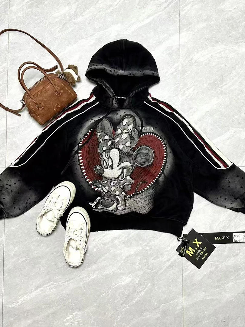 真真欧货【米妮黑色加绒卫衣潮牌女装设计师款】37719