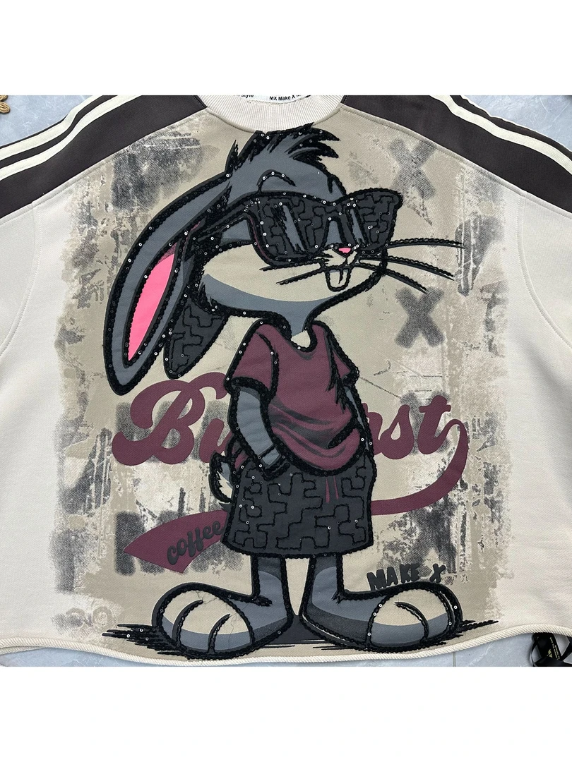 真真欧货【眼镜兔子杏色长款卫衣】20268