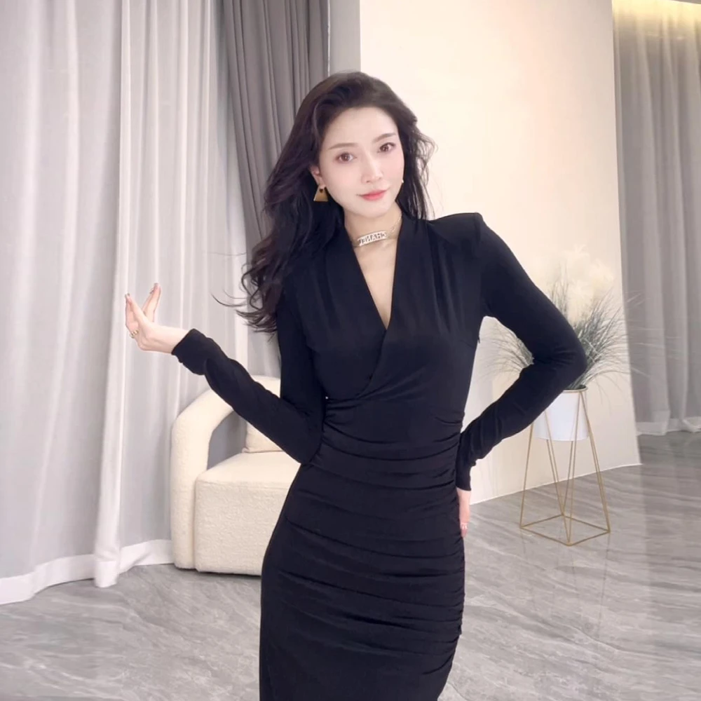 VK Studio又美又飒 法式超显气质收腰显瘦时尚V领连衣裙【VK190】