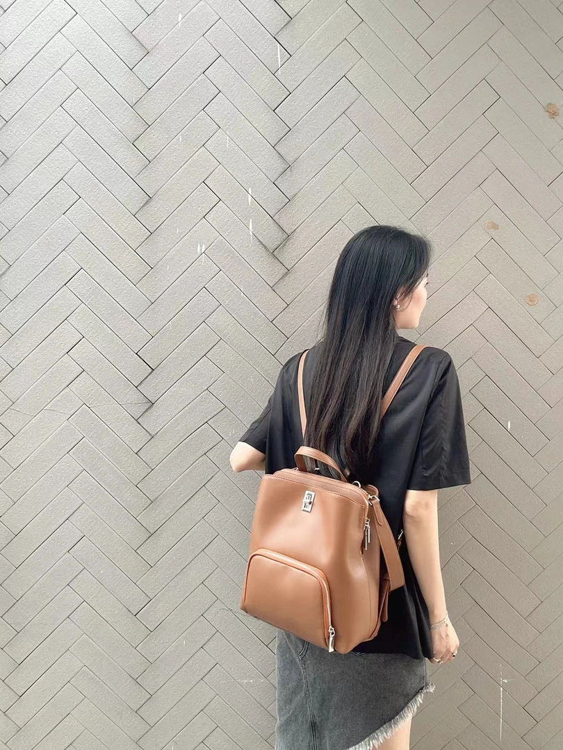 真皮双肩包质感潮流轻奢女士双肩背牛皮时尚休闲百搭潮款推荐