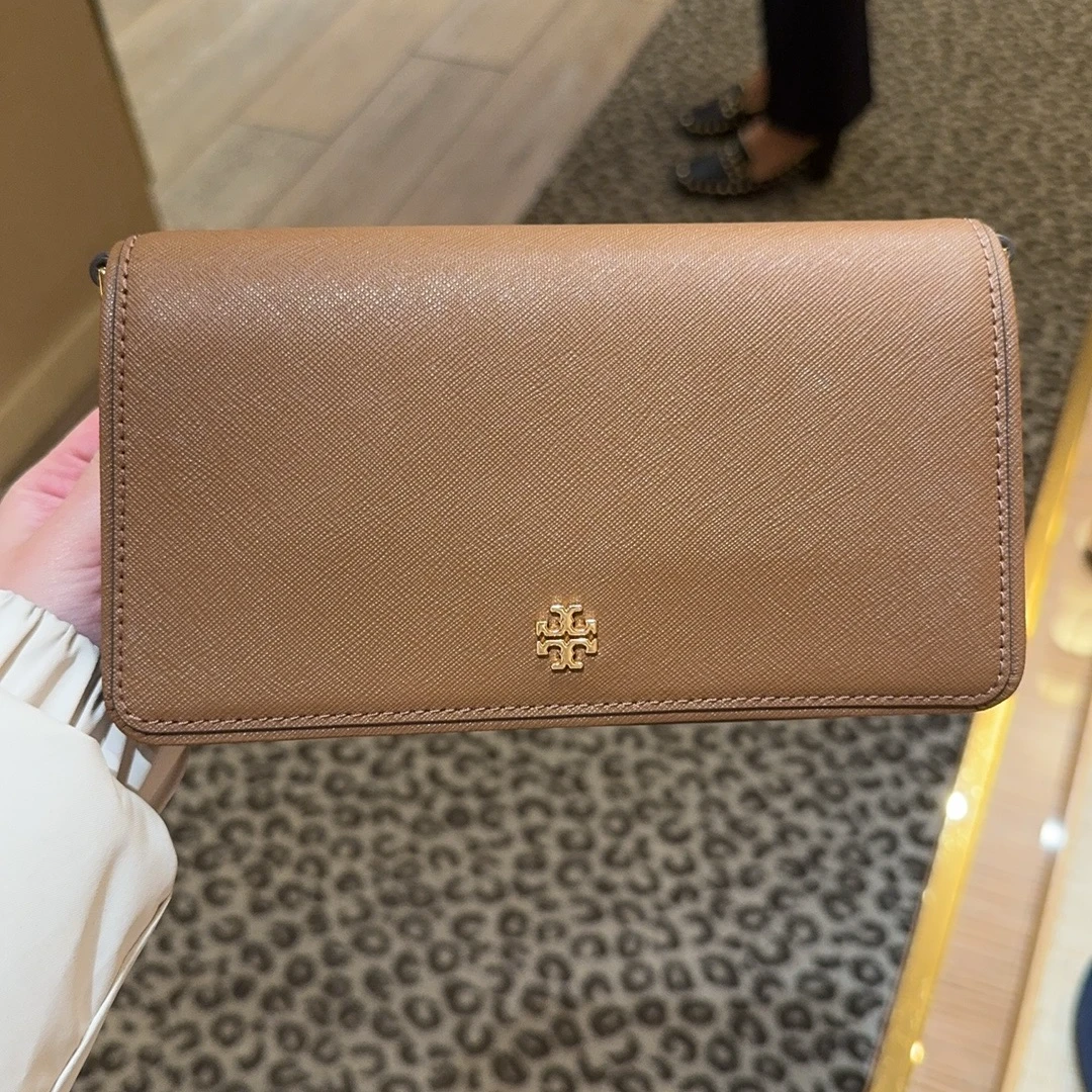 【预售】ToryBurch/汤丽柏琦店内现采EMERSON棕色斜挎包159463