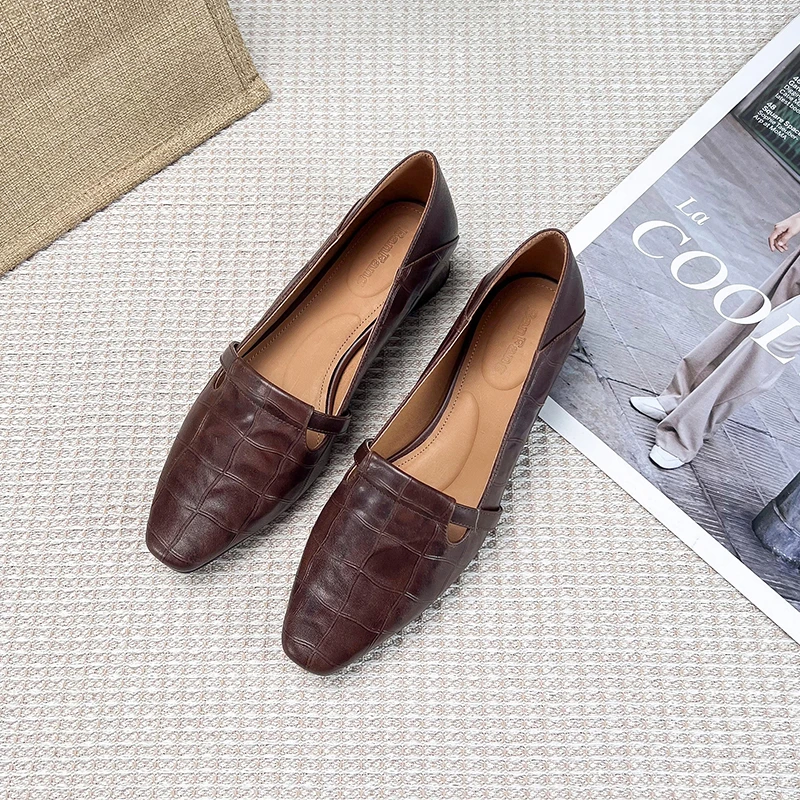 断码青沧断码青沧品|34-39秋季新款格纹真皮复古浅口粗跟单鞋女