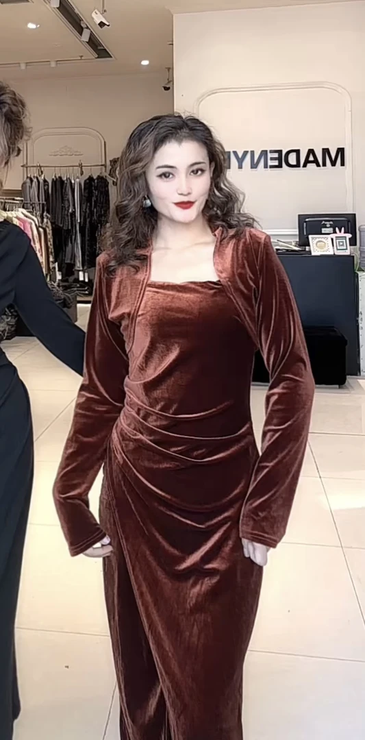 MADENYET丝绒咖色套装