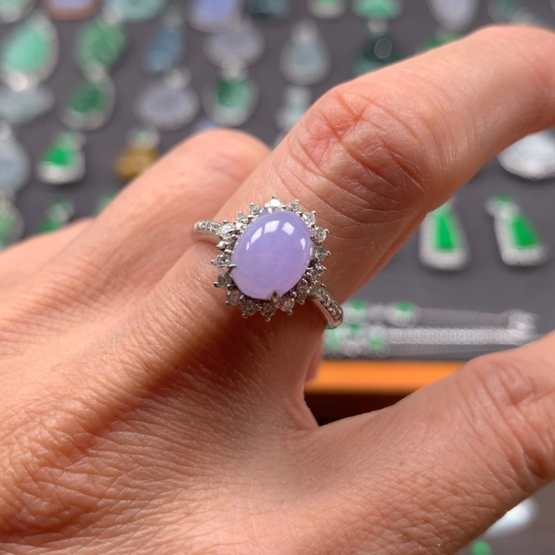 翡翠戒指18K金镶嵌粉紫蛋面