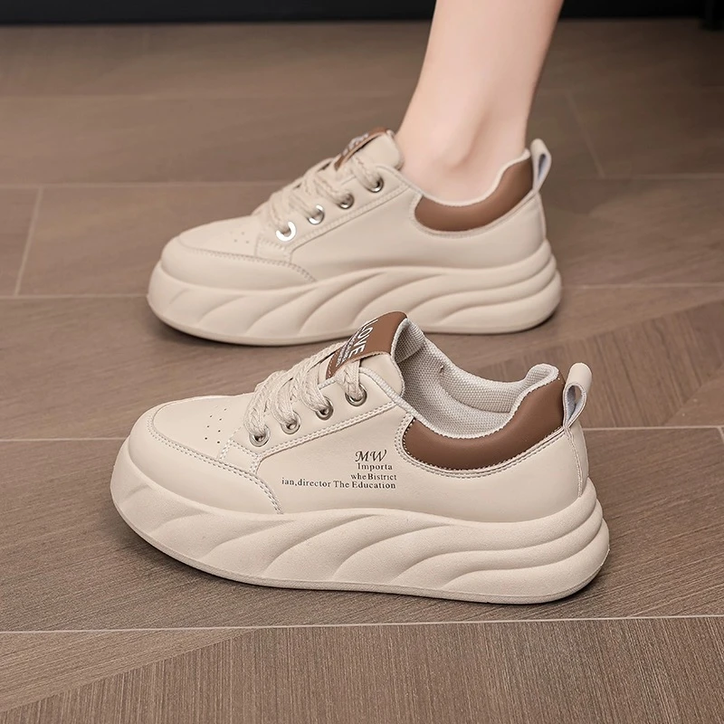 春夏季休闲百搭尤莱特皮面学生板鞋休闲鞋XW807