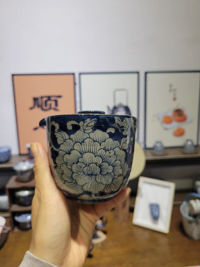 景德镇手工手绘牡丹地皮水手抓壶全手工