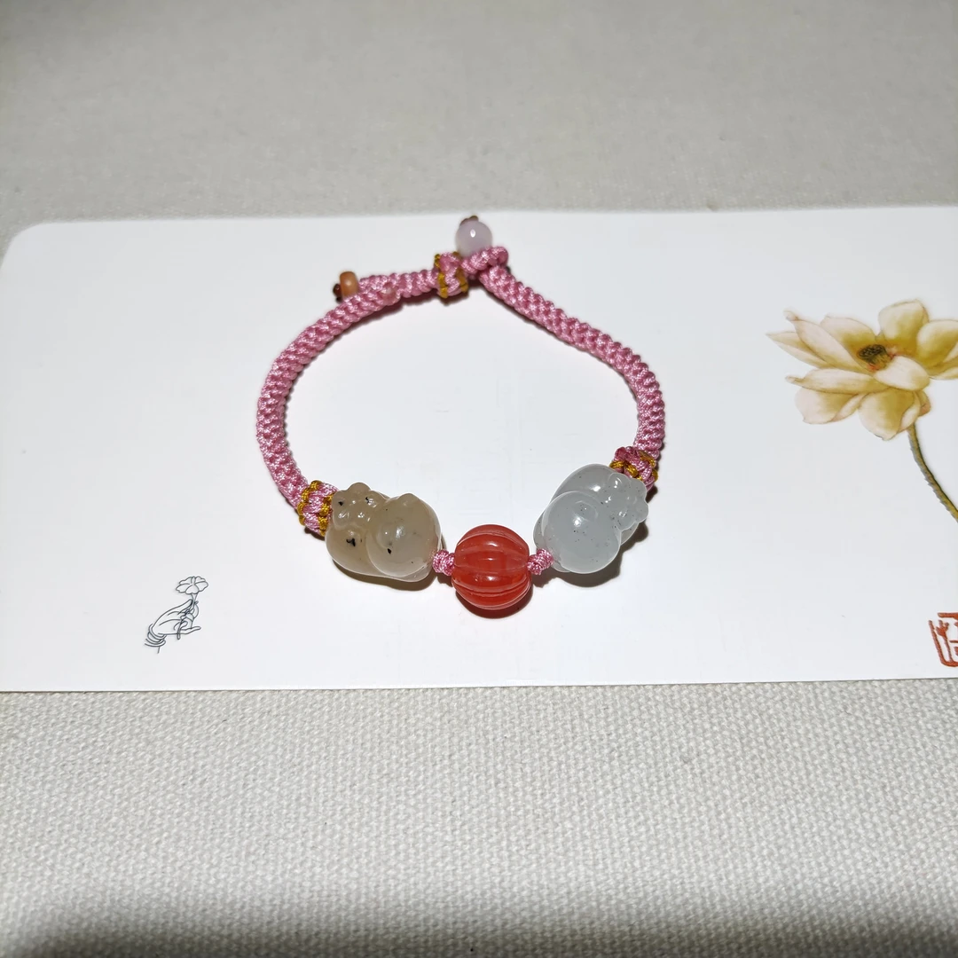 和田玉趴趴猫手绳女款可调节长度