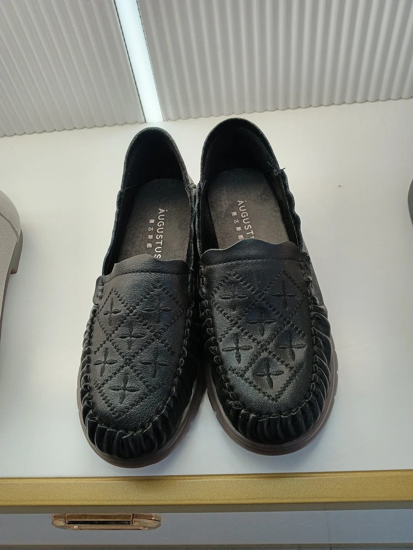 AUGUSTUS/奥古斯都真皮软底妈妈鞋舒适软底软面