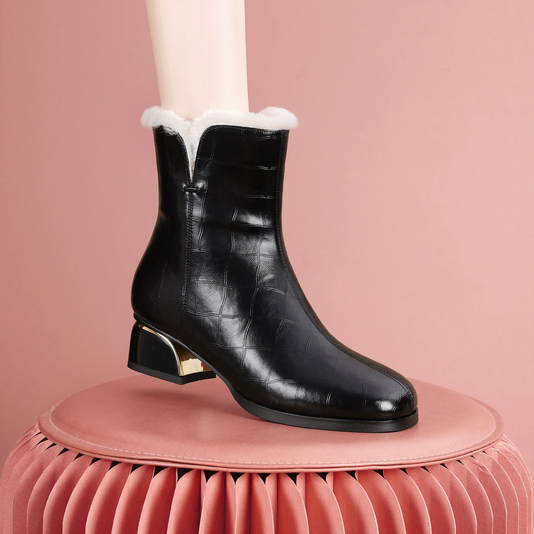 梵芮诗2024年冬季新款韩版时尚保暖羊羔毛舒适百搭短靴-H1127