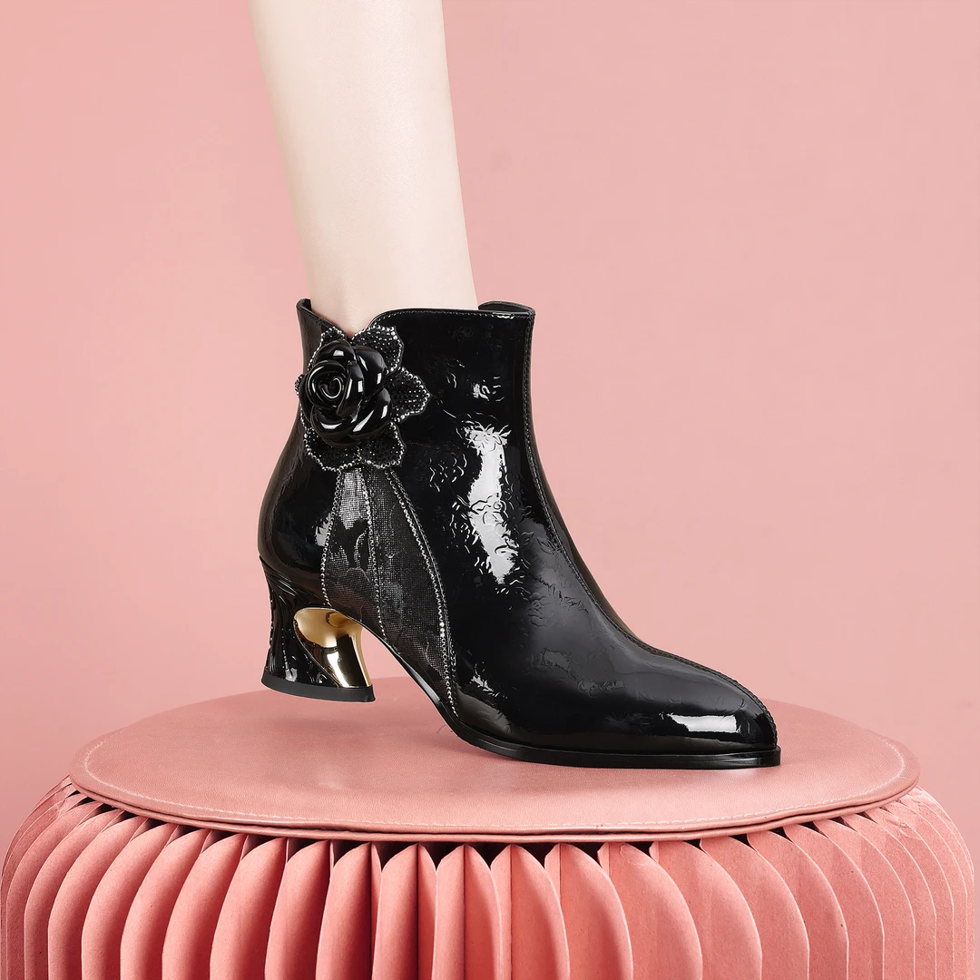 梵芮诗2024年新款秋冬尖头时尚轻奢保暖绒里手工粗跟短靴-J1094