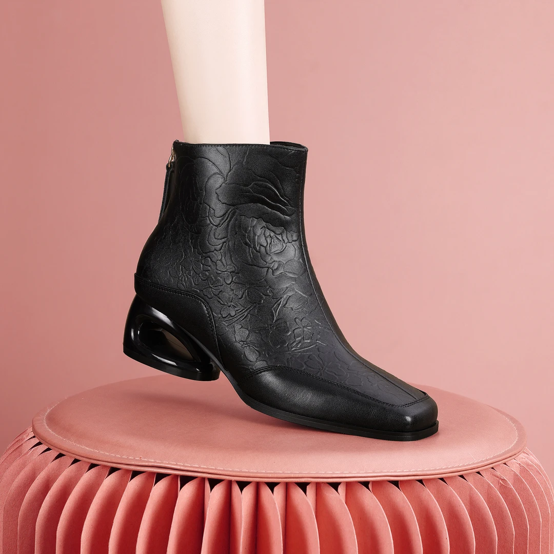 梵芮诗2024年冬季新款原创个性方头百搭加绒舒适粗跟短靴-H1129