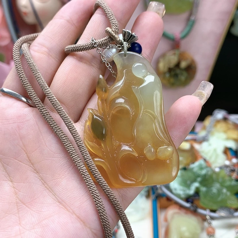 【闪购商品】蛇纹石玉吊坠合金招**呀