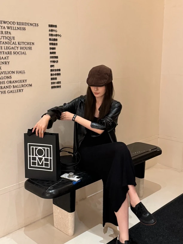 whoskongxx·秋天迷上的氛围感毛织连衣裙【干洗】