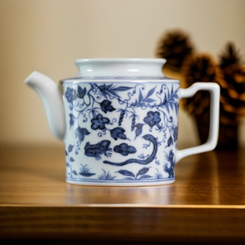 如意堂熊窑  青花虫草公道壶