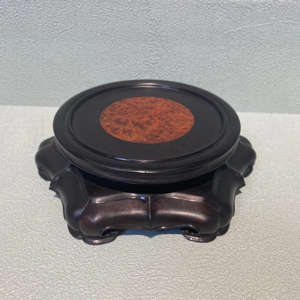 129紫光檀嵌樱木六角底座