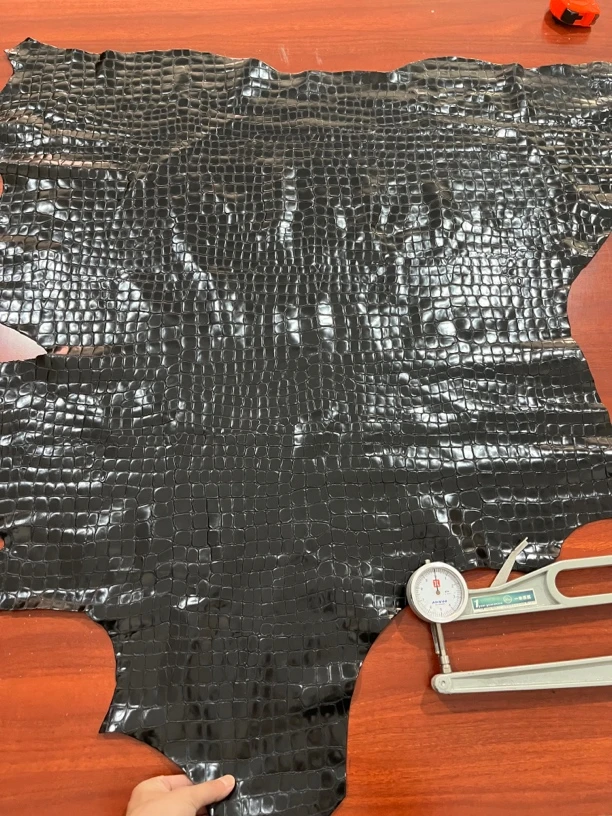 黑色格子纹羊皮百搭复古