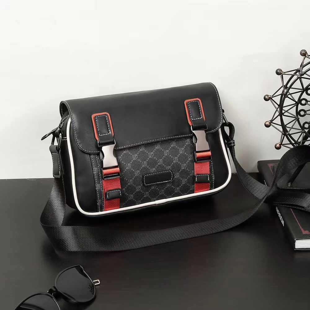 经典格纹男士邮差包横款小方包男包时尚百搭斜挎包通勤男挎包2023