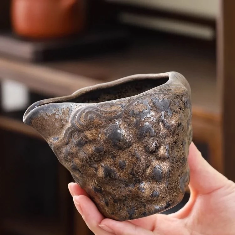 鎏金复古公道杯铁锈釉窑变分茶器粗陶瓷功夫茶具匀杯粗陶茶海家用
