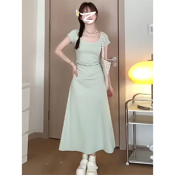 3011梨形身材方领连衣裙子女夏季2025新款法式绝美收腰长裙