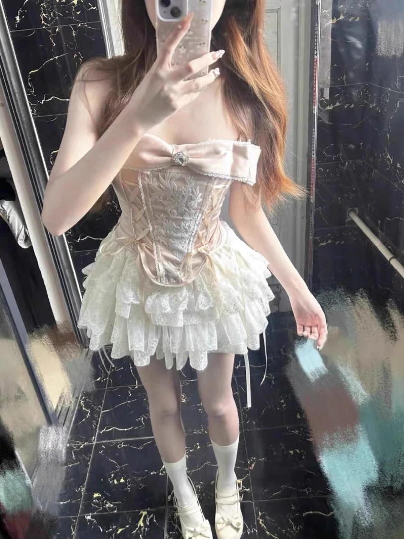 ROW ROW 甜心特工 千金法式蕾丝吊带背心鱼骨收腰抹胸蝴蝶结套装