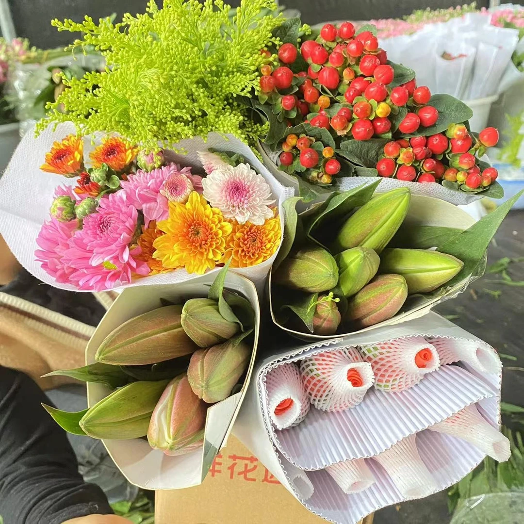 【鲜花组合套餐】云南鲜花粉色玫瑰花百合花,送保鲜剂养护
