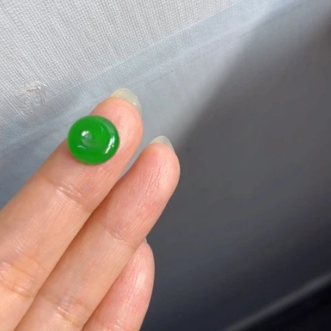 定制翡翠未镶嵌用****2天然翡翠扣子