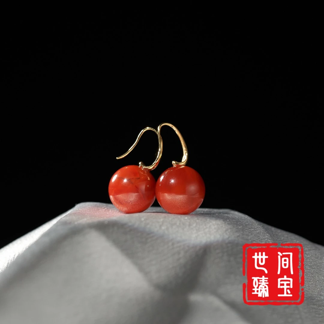18K金瓦西南红耳钩/12mm（多样性发）
