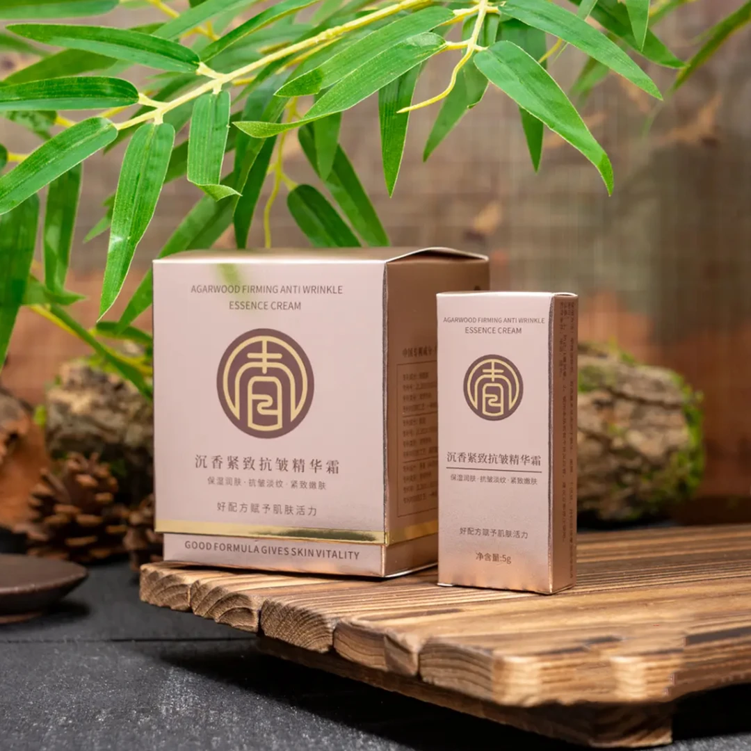 沉香紧致抗皱精华霜/B1074