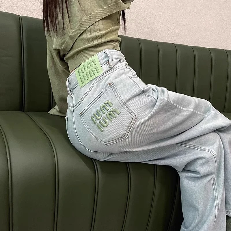 高腰直筒牛仔裤女2025年春季刺绣新款窄版显瘦宽松阔腿裤子女时尚