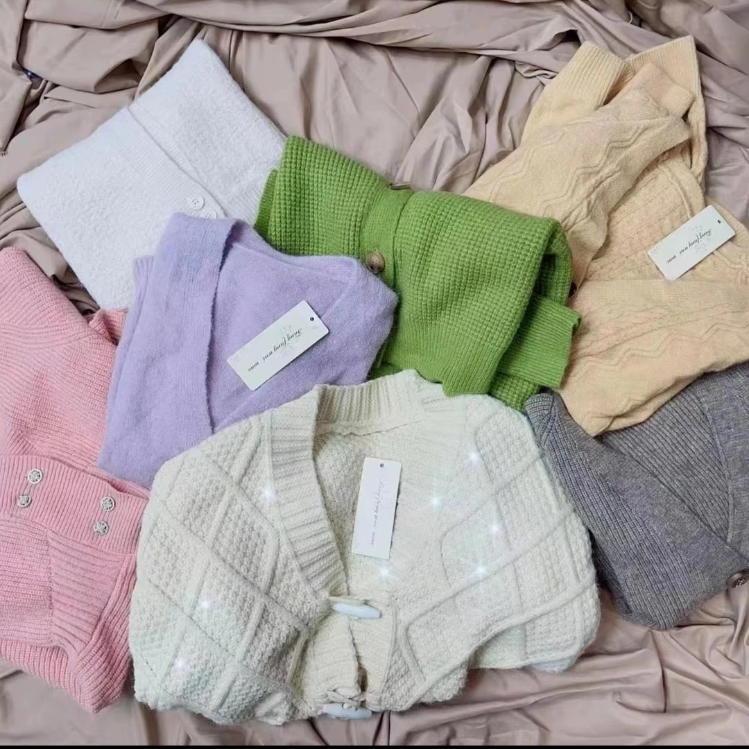 福袋里有一件衣服  随机送一件