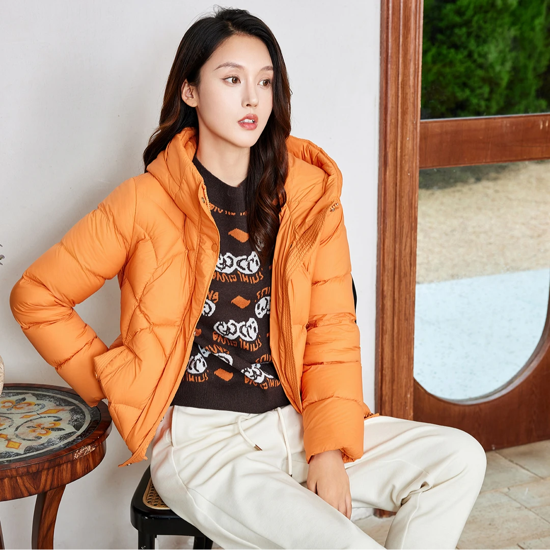 茜舞新品羽绒服2025连帽保暖短款羽绒服【53W309】