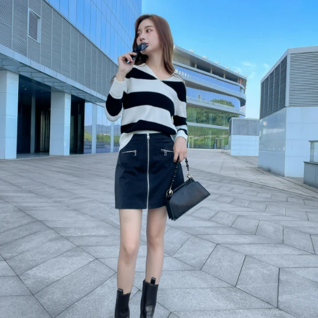 条纹字母针织衫女2025百搭上衣【12F015】