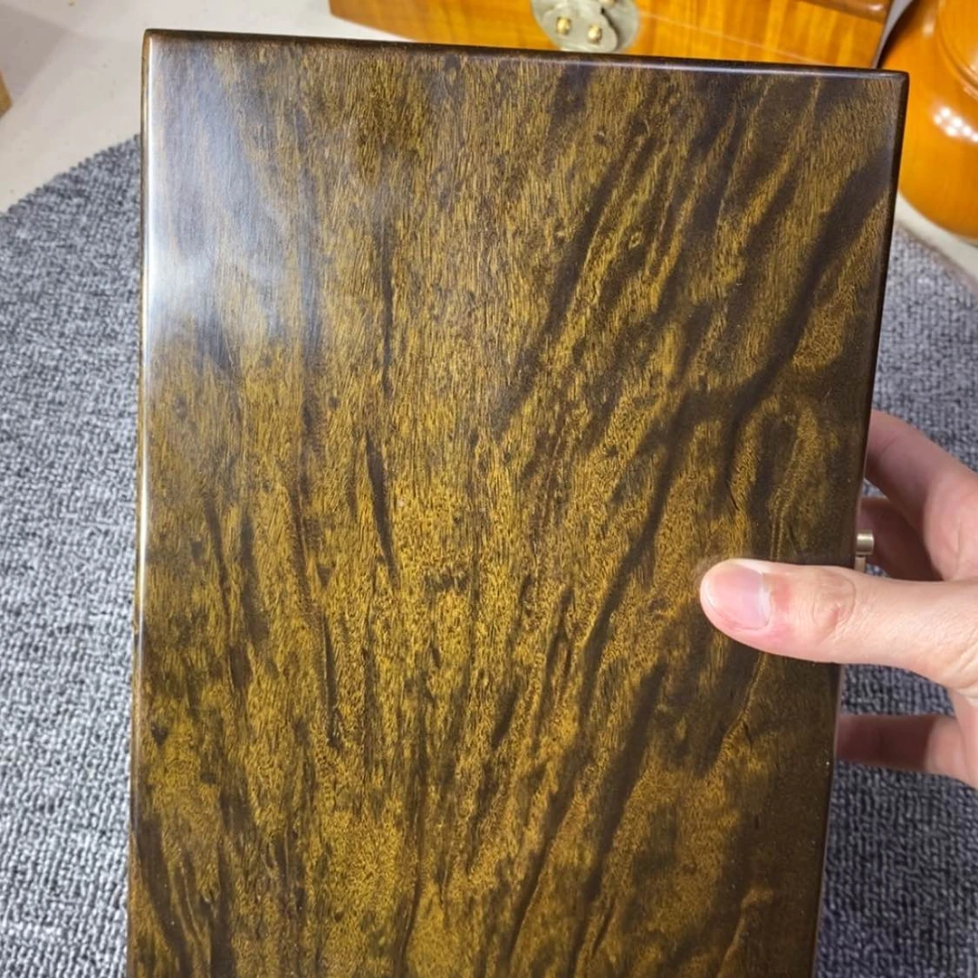 【闪购商品】阴沉木2