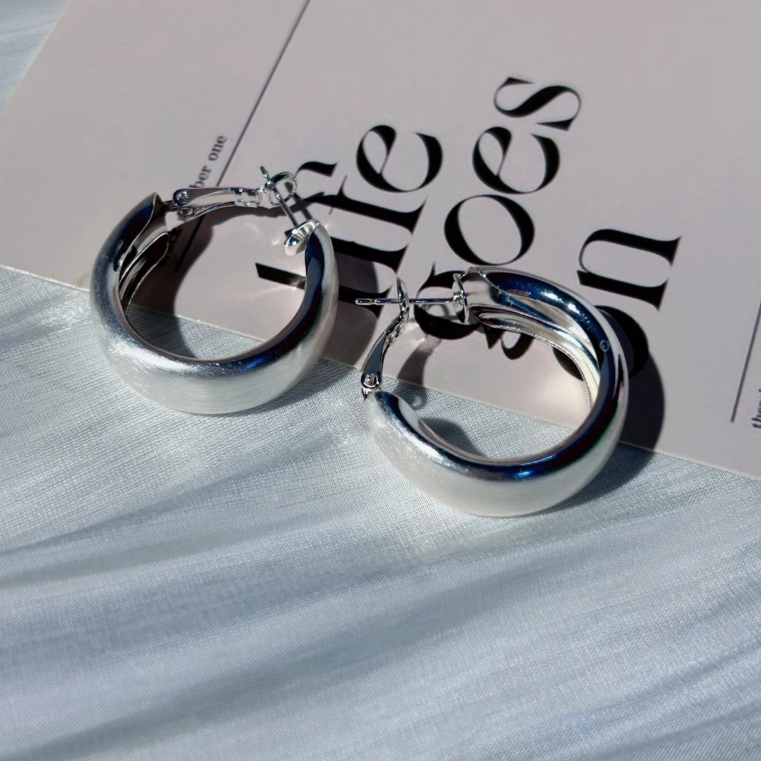 铜合金耳饰 哑光拉丝耳环新款独特耳钉轻奢高级感气质耳饰