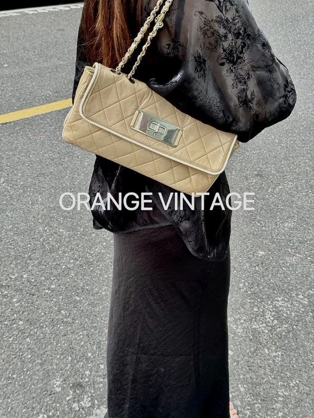 95新 Chanel/香奈儿 Chanel 中古菱格方扣 奶茶色单肩挎包