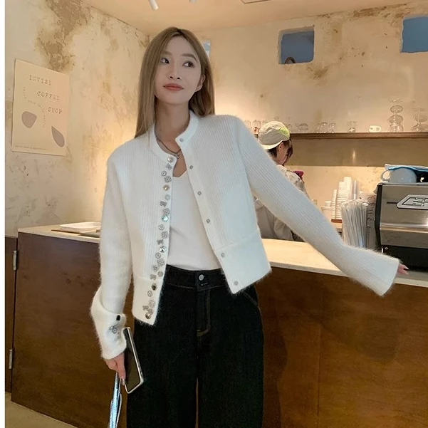 小香风白色重工浣熊绒毛衣外套女春秋2025新款毛茸茸针织开衫上衣