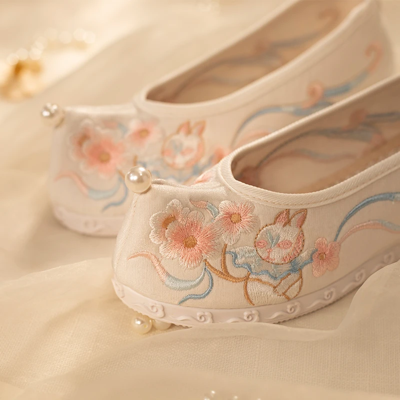 chen花喵春夏季汉服内增高翘头履绣花鞋平底百搭配古代装明制宋制