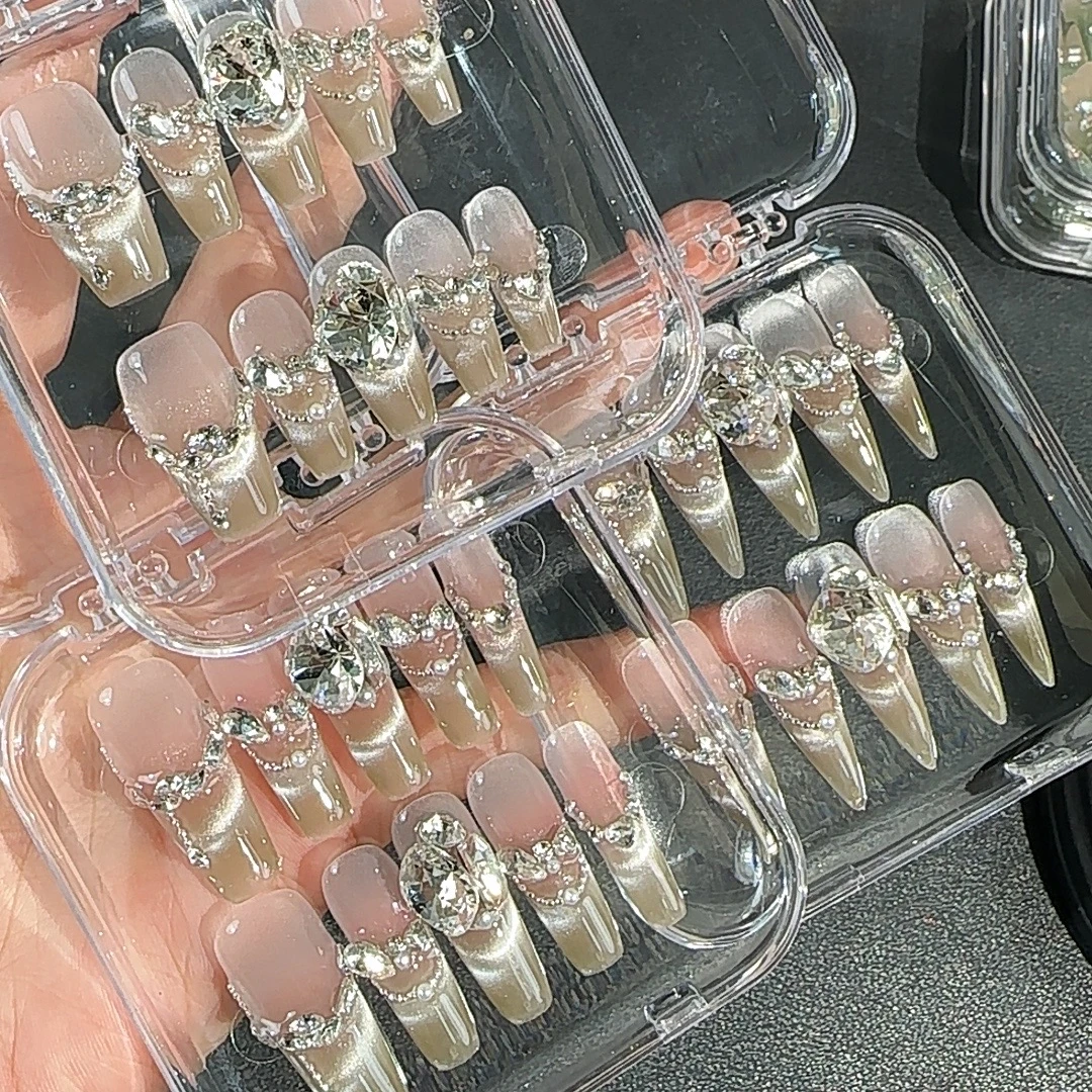 【秀外慧中】手工穿戴甲