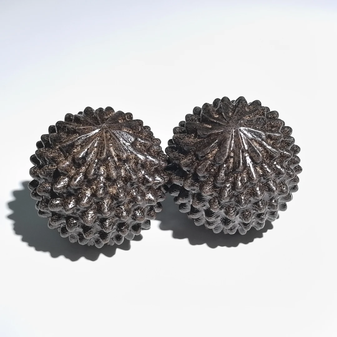 【九韵木语】非洲老黑檀 4.0+ 榴莲手球 带刀铲痕 手把件 HT04331