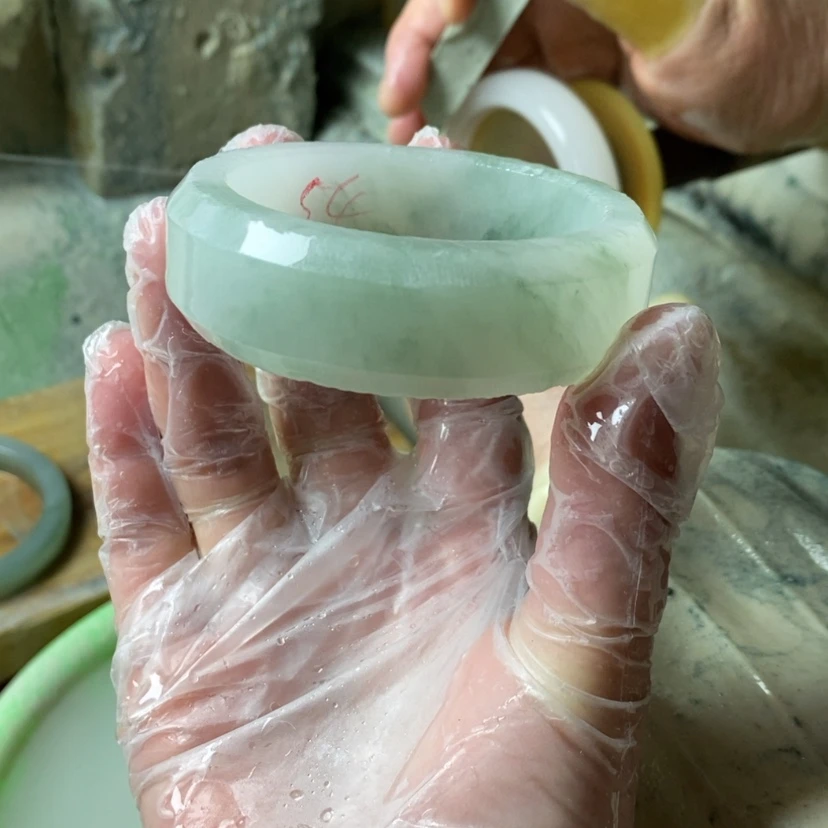 【闪购商品】石英质玉（天山翠）手镯未镶嵌菜***姐定制