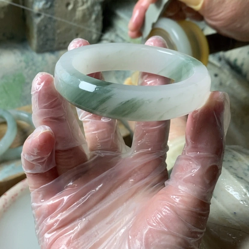 【闪购商品】石英质玉（天山翠）手镯未镶嵌后*。定制